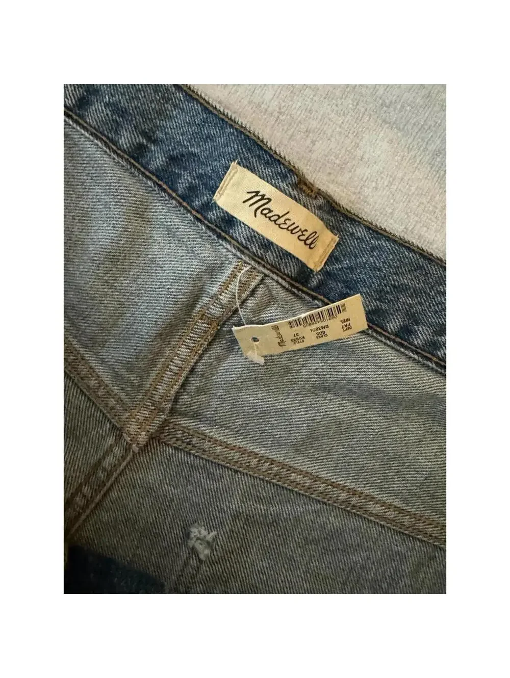 Madewell The Mom Straight Jeans NWT Size 37‎